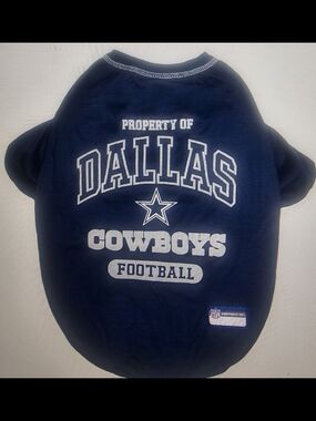 NWT NFL Dallas Cowboys Navy Dog Tshirt NEW with Team Graphics XL
